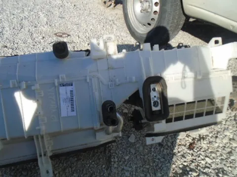 Ψύκτης (Εβαπορέτα) για SUZUKI GRAND VITARA (2009 - 2012) (JB) 1600 M16A petrol 106 *Δ* Ψύκτης (Εβαπορέτα) για SUZUKI GRAND VITARA (2009 - 2012) (JB) 1600 M16A petrol 106 *Δ*