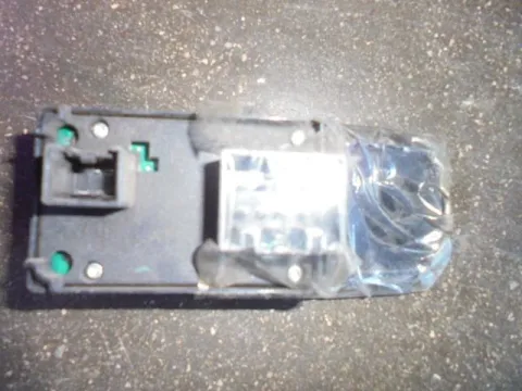 Διακόπτης Πόρτας Παραθύρων Κεντρικός Αριστερής 2πλός για FORD FIESTA (2008 - 2012) Mk6 (JA8) - 