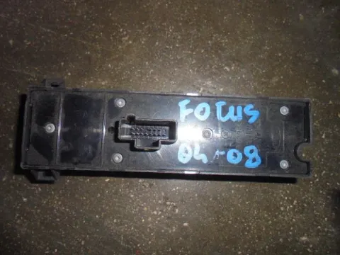 Διακόπτης Πόρτας Παραθύρων Κεντρικός Αριστερής 4πλός για FORD FOCUS (2004 - 2008) Mk2a (DA3 - C307) -  Διακόπτης Πόρτας Παραθύρων Κεντρικός Αριστερής 4πλός για FORD FOCUS (2004 - 2008) Mk2a (DA3 - C307) -
