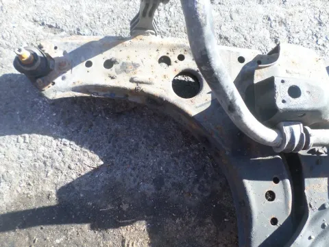 Ψαλίδι Εμπρός Αριστερό για VW GOLF (1998 - 2004) Mk4 (1J1)