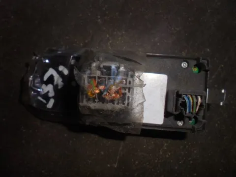 Διακόπτης Πόρτας Παραθύρων Κεντρικός Αριστερής 2πλός για FORD FIESTA (2008 - 2012) Mk6 (JA8) - 