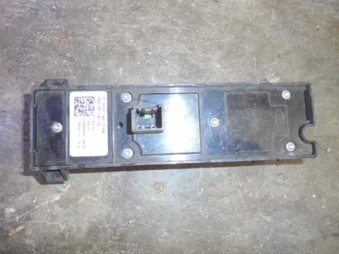 Διακόπτης Πόρτας Παραθύρων Κεντρικός Αριστερής 4ΠΛΟΣ για FORD FOCUS (2004 - 2008) Mk2a (DA3 - C307) - 