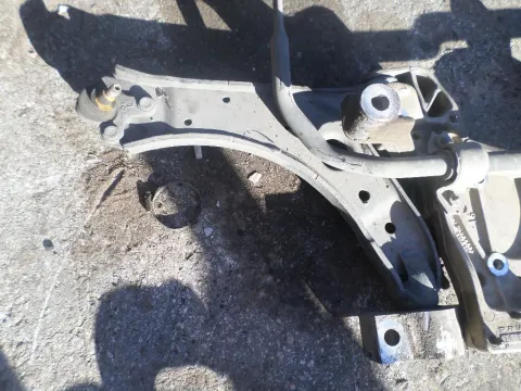 Ψαλίδι Εμπρός Αριστερό για VW GOLF (2004 - 2008) Mk5 (1K1)