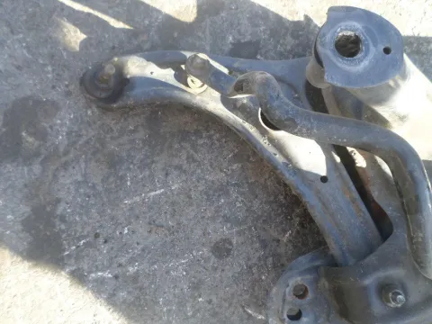 Ψαλίδι Εμπρός Αριστερό για TOYOTA YARIS (2003 - 2005) (XP10) Ψαλίδι Εμπρός Αριστερό για TOYOTA YARIS (2003 - 2005) (XP10)