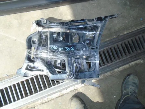 Βάση Προφυλακτήρα Πλαϊνή Αριστερή για BMW 3 Series (2005 - 2008) (E90-1-2-3) Βάση Προφυλακτήρα Πλαϊνή Αριστερή για BMW 3 Series (2005 - 2008) (E90-1-2-3)