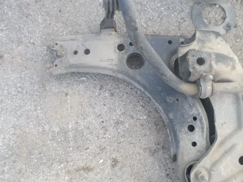 Ψαλίδι Εμπρός Αριστερό για VW GOLF (1998 - 2004) Mk4 (1J1)