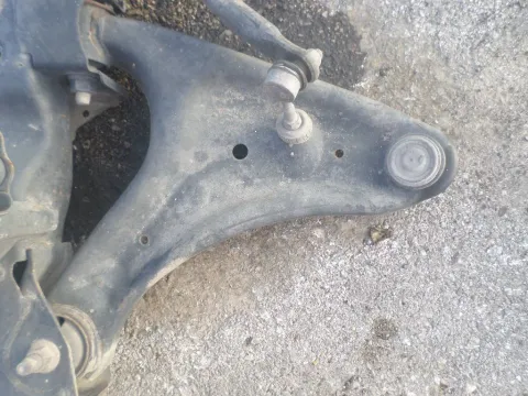 Ψαλίδι Εμπρός Δεξί για DAIHATSU TERIOS (2006 - 2009) (J200) Ψαλίδι Εμπρός Δεξί για DAIHATSU TERIOS (2006 - 2009) (J200)