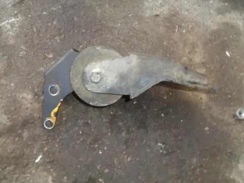 Βάση Κιβωτίου (Σασμάν) Μεσαία για SUZUKI SWIFT (1992 - 1996) (SF) Βάση Κιβωτίου (Σασμάν) Μεσαία για SUZUKI SWIFT (1992 - 1996) (SF)