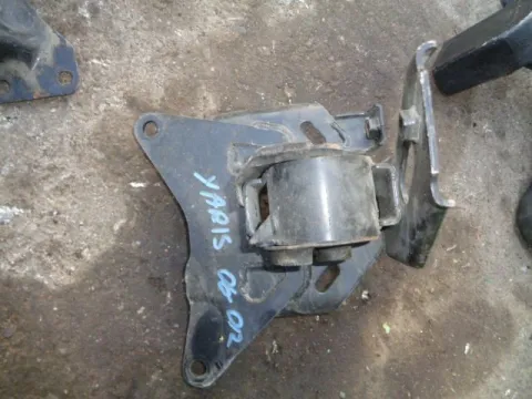 Βάση Κιβωτίου (Σασμάν) Αριστερό για TOYOTA YARIS (2012 - 2014) ( ) Βάση Κιβωτίου (Σασμάν) Αριστερό για TOYOTA YARIS (2012 - 2014) ( )