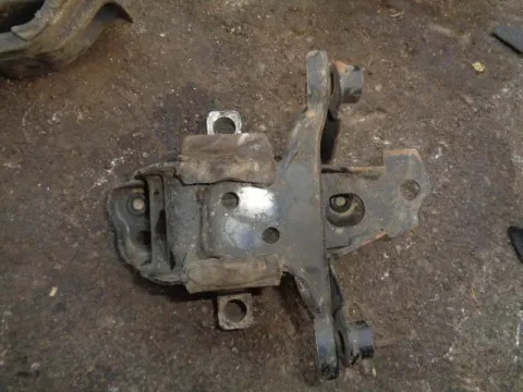 Βάση Κιβωτίου (Σασμάν) Αριστερή για SEAT IBIZA (2002 - 2006) (6LZ) Βάση Κιβωτίου (Σασμάν) Αριστερή για SEAT IBIZA (2002 - 2006) (6LZ)