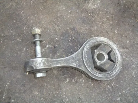 Βάση Κιβωτίου (Σασμάν) Μεσαία για FIAT PUNTO (1999 - 2003) (188) Βάση Κιβωτίου (Σασμάν) Μεσαία για FIAT PUNTO (1999 - 2003) (188)