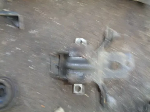 Βάση Κιβωτίου (Σασμάν) Αριστερή για SEAT IBIZA (2002 - 2006) (6LZ) Βάση Κιβωτίου (Σασμάν) Αριστερή για SEAT IBIZA (2002 - 2006) (6LZ)