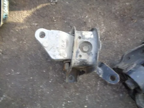 Βάση Μηχανής Δεξία για TOYOTA COROLLA (2002 - 2004) (E120) Βάση Μηχανής Δεξία για TOYOTA COROLLA (2002 - 2004) (E120)