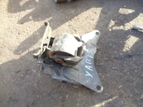 Βάση Κιβωτίου (Σασμάν) Αριστερή για TOYOTA YARIS  (2009 - 2012) (XP90) Βάση Κιβωτίου (Σασμάν) Αριστερή για TOYOTA YARIS  (2009 - 2012) (XP90)