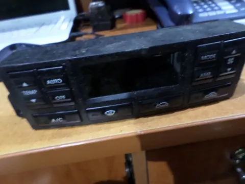 Χειριστήρια Καλοριφέρ 97250 2e110 για HYUNDAI TUCSON (2004 - 2010) (JM) Χειριστήρια Καλοριφέρ 97250 2e110 για HYUNDAI TUCSON (2004 - 2010) (JM)