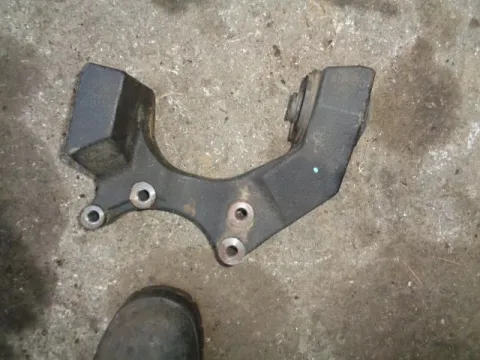 Βάση Διαφορικού Κομπλέ Εμπρός για SUZUKI GRAND VITARA (2006 - 2009) (JB) Βάση Διαφορικού Κομπλέ Εμπρός για SUZUKI GRAND VITARA (2006 - 2009) (JB)
