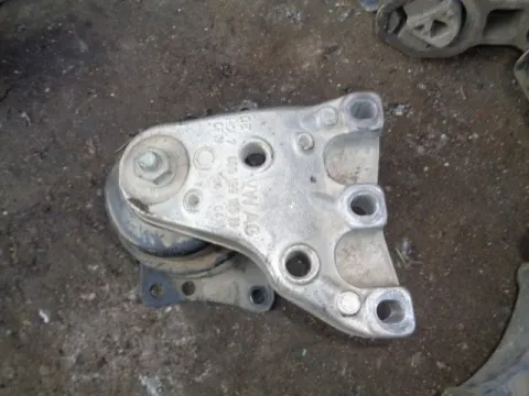 Βάση Μηχανής Δεξιά για VW POLO (1999 - 2001) (6N2) Βάση Μηχανής Δεξιά για VW POLO (1999 - 2001) (6N2)