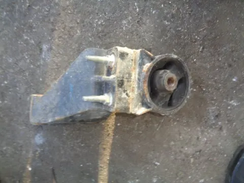 Βάση Κιβωτίου (Σασμάν) Αριστερή για SUZUKI SWIFT (2006 - 2008) (RS) , (2008 - 2011) (RS) Βάση Κιβωτίου (Σασμάν) Αριστερή για SUZUKI SWIFT (2006 - 2008) (RS) , (2008 - 2011) (RS)
