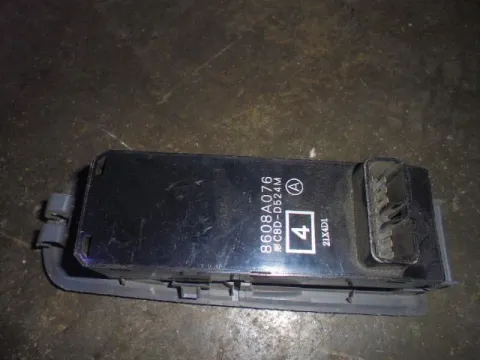 Διακόπτης Πόρτας Παραθύρων Κεντρικός Αριστερής 2ΠΛΟΣ για MITSUBISHI COLT (2005 - 2008 ) (CZ)