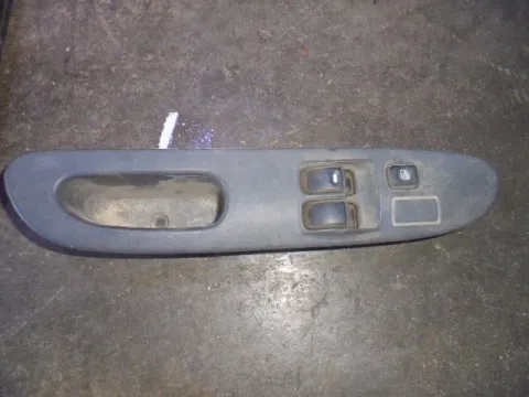 Διακόπτης Πόρτας Παραθύρων Κεντρικός Αριστερής 2ΠΛΟΣ για MITSUBISHI COLT (1999 - 2004) (CJ) -  Διακόπτης Πόρτας Παραθύρων Κεντρικός Αριστερής 2ΠΛΟΣ για MITSUBISHI COLT (1999 - 2004) (CJ) -