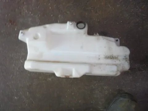 Δοχείο Υαλοκαθαριστήρων Με Μοτέρ για SUZUKI IGNIS (2003 - 2008) (RM) Δοχείο Υαλοκαθαριστήρων Με Μοτέρ για SUZUKI IGNIS (2003 - 2008) (RM)