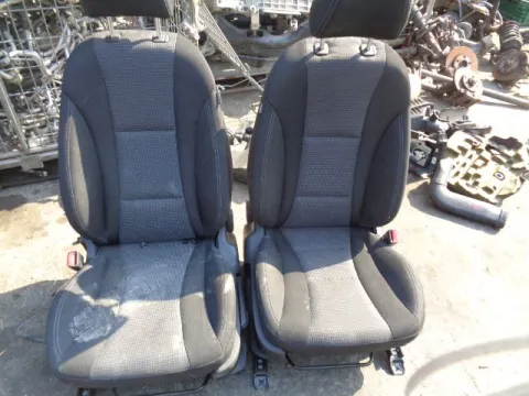 Καθίσματα εμπρόs με αερόσακο για HYUNDAI i30 (2015 - ) *Α* Καθίσματα εμπρόs με αερόσακο για HYUNDAI i30 (2015 - ) *Α*