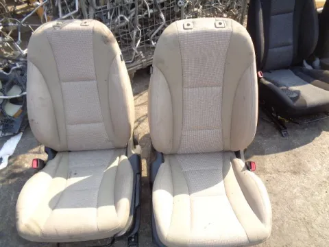 Καθίσματα εμπρόs με αερόσακο για HYUNDAI i30 (2015 - ) *Α* Καθίσματα εμπρόs με αερόσακο για HYUNDAI i30 (2015 - ) *Α*