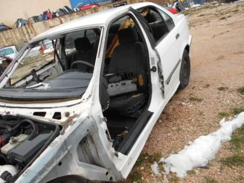 Τροπέτο Αμάξι κομπλέ Με Μηχανή Και Σασμάν Και Ζαντολάστιχα 205/60/15 ** για BMW 3 Series (1990 - 1995) (E36) (E36) Sedan - 4dr *ΔΒ* - 