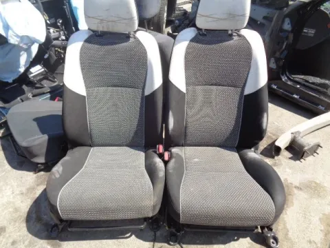 Καθίσματα Εμπρόs Με Αερόσακο για TOYOTA YARIS (2012 - 2014) ( ) *Α* Καθίσματα Εμπρόs Με Αερόσακο για TOYOTA YARIS (2012 - 2014) ( ) *Α*