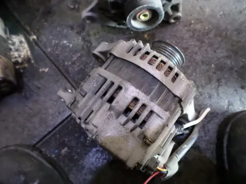 Δυναμό - Εναλλάκτης για NISSAN MICRA (2003 - 2005) (K12) Δυναμό - Εναλλάκτης για NISSAN MICRA (2003 - 2005) (K12)