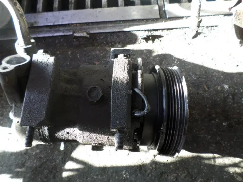 Συμπιεστής A-C (Κομπρέσορας) για RENAULT KANGOO (1998 - 2003) (KC) 1400 (E7J 634 - 635 - 780 - 701) Petrol 75 Συμπιεστής A-C (Κομπρέσορας) για RENAULT KANGOO (1998 - 2003) (KC) 1400 (E7J 634 - 635 - 780 - 701) Petrol 75