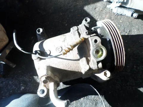 Συμπιεστής A-C (Κομπρέσορας) για SUZUKI IGNIS (2000 - 2003) (RG) Συμπιεστής A-C (Κομπρέσορας) για SUZUKI IGNIS (2000 - 2003) (RG)