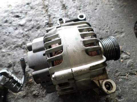 Δυναμό - Εναλλάκτης V7576513 για MINI MINI COOPER (2007 - 2012)