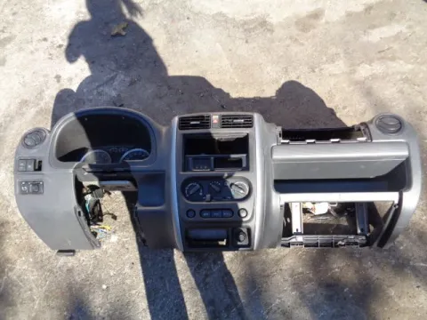 Ταμπλό για SUZUKI JIMNY (2005 - 2013) (SN) *Δ* Ταμπλό για SUZUKI JIMNY (2005 - 2013) (SN) *Δ*