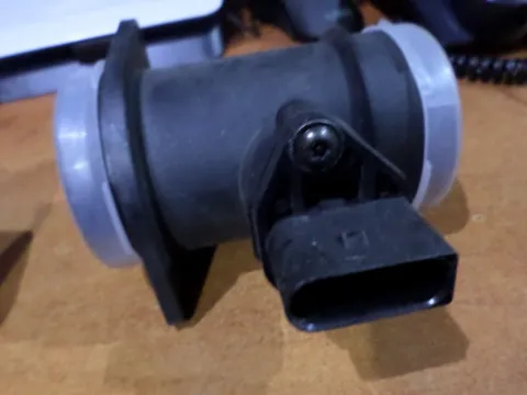 Μετρητής Μάζας Αέρος (MAF - LUFT - AIR FLOW) 028906461 για VW PASSAT (2000 - 2005) (3B3) 1900 (AVB) Diesel 101 TDI Μετρητής Μάζας Αέρος (MAF - LUFT - AIR FLOW) 028906461 για VW PASSAT (2000 - 2005) (3B3) 1900 (AVB) Diesel 101 TDI
