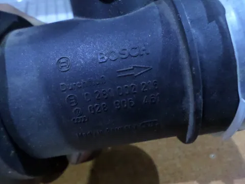 Μετρητής Μάζας Αέρος (MAF - LUFT - AIR FLOW) 06A906461 για AUDI A3 (2000 - 2003) (8L) - 