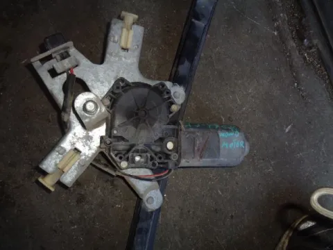 Μοτερ Εμπρός Δεξί για SEAT IBIZA (1995 - 1997) (6K) , (1997 - 1998) (6K) *Ο* Μοτερ Εμπρός Δεξί για SEAT IBIZA (1995 - 1997) (6K) , (1997 - 1998) (6K) *Ο*