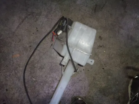 Δοχείο Υαλοκαθαριστήρων Με Μοτέρ για HYUNDAI TRAJET (1999 - 2008) (FO) Δοχείο Υαλοκαθαριστήρων Με Μοτέρ για HYUNDAI TRAJET (1999 - 2008) (FO)