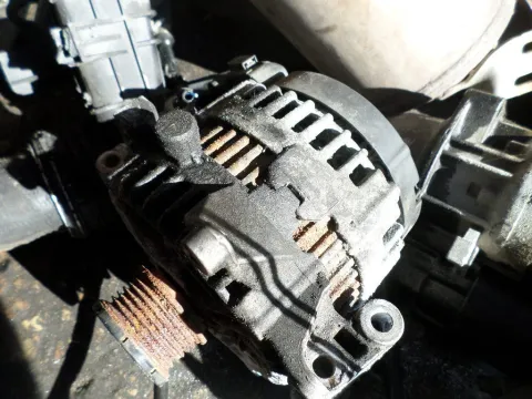 Δυναμό - Εναλλάκτης για MERCEDES E - CLASS (2006 - 2009) (W211) 2150 (OM 646.821) diesel 170 E 220 CDI Δυναμό - Εναλλάκτης για MERCEDES E - CLASS (2006 - 2009) (W211) 2150 (OM 646.821) diesel 170 E 220 CDI