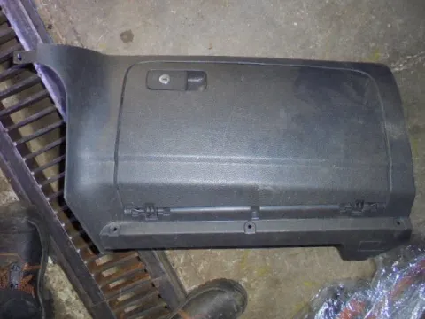 Ντουλαπάκι για VW SCIROCCO (2008 - 2014) (137) *Γ* Ντουλαπάκι για VW SCIROCCO (2008 - 2014) (137) *Γ*