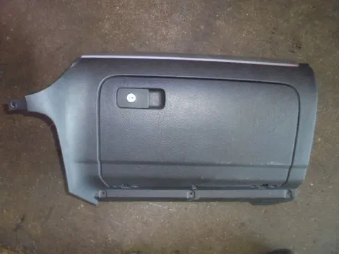Ντουλαπάκι για VW GOLF (2009 - 2013) Mk6 (5K1) *Γ* Ντουλαπάκι για VW GOLF (2009 - 2013) Mk6 (5K1) *Γ*