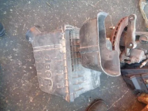Φιλτροκούτι για JEEP CHEROKEE (2005 - 2008) (KJ) **Δ** *91399* Φιλτροκούτι για JEEP CHEROKEE (2005 - 2008) (KJ) **Δ** *91399*