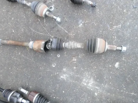 Ημιαξόνιο Εμπρός Δεξί Με ABS για NISSAN QASHQAI (2014 - ) Ημιαξόνιο Εμπρός Δεξί Με ABS για NISSAN QASHQAI (2014 - )