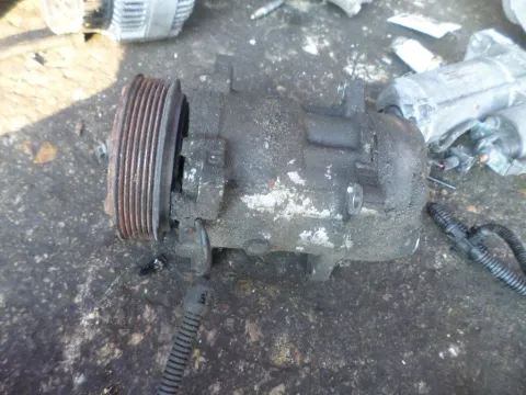 Συμπιεστής A-C (Κομπρέσορας) για CITROEN SAXO (1996 - 1999) (S) Συμπιεστής A-C (Κομπρέσορας) για CITROEN SAXO (1996 - 1999) (S)