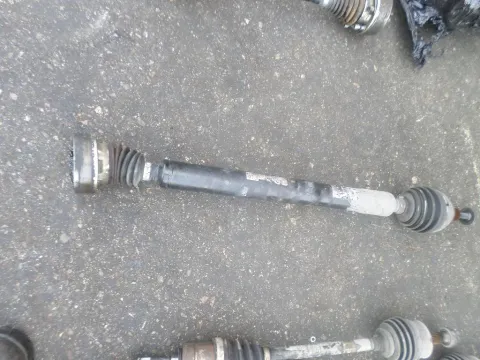Ημιαξόνιο Εμπρός Δεξί για VW GOLF (2009 - 2013) Mk6 (5K1) Ημιαξόνιο Εμπρός Δεξί για VW GOLF (2009 - 2013) Mk6 (5K1)