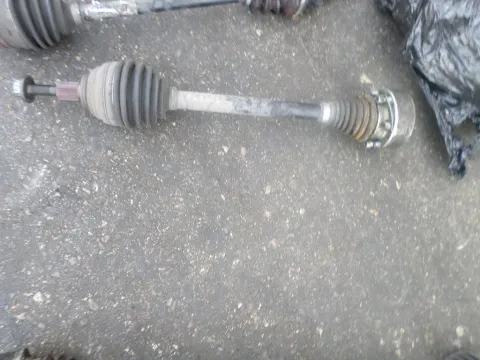 Ημιαξόνιο Εμπρός Αριστερό για VW GOLF (2009 - 2013) Mk6 (5K1) Ημιαξόνιο Εμπρός Αριστερό για VW GOLF (2009 - 2013) Mk6 (5K1)