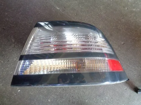 Φανάρι Πίσω Δεξί AERO για SAAB 9-3 (2008 -) (YS3F) Φανάρι Πίσω Δεξί AERO για SAAB 9-3 (2008 -) (YS3F)