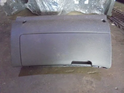 Ντουλαπάκι για SKODA OCTAVIA (2008 - 2013) 5 (1Z3-5) *Γ* Ντουλαπάκι για SKODA OCTAVIA (2008 - 2013) 5 (1Z3-5) *Γ*