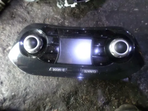 Χειριστήρια Καλοριφέρ για NISSAN JUKE (2010 - 2014) Χειριστήρια Καλοριφέρ για NISSAN JUKE (2010 - 2014)