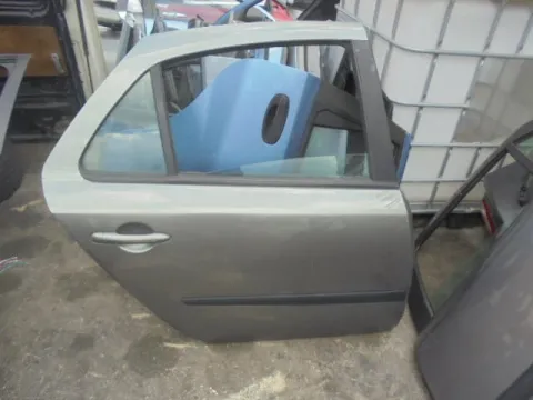 Πόρτα Πίσω Δεξιά για RENAULT LAGUNA (2001 - 2005) (BG) (KG) , (2005 - 2007) *Γ* Πόρτα Πίσω Δεξιά για RENAULT LAGUNA (2001 - 2005) (BG) (KG) , (2005 - 2007) *Γ*